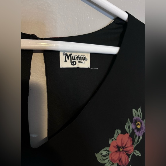 Show me your Mumu Donna Michelle Falling Floral Tunic Top - Picture 4 of 5